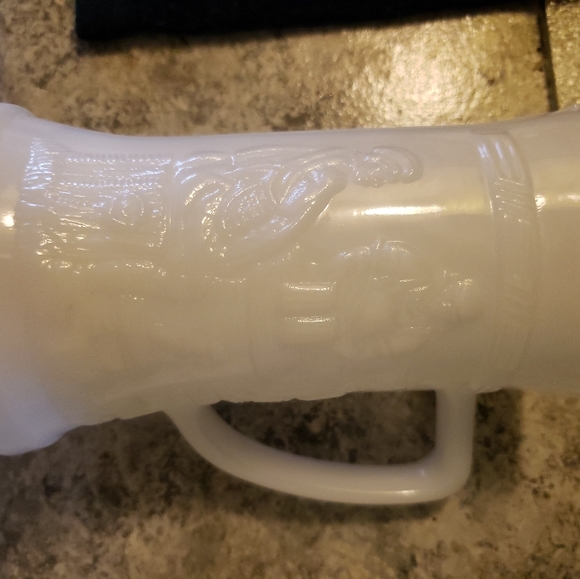   Set of 2 Federal Milk Glass Mugs – Steins - Picture 5 of 5